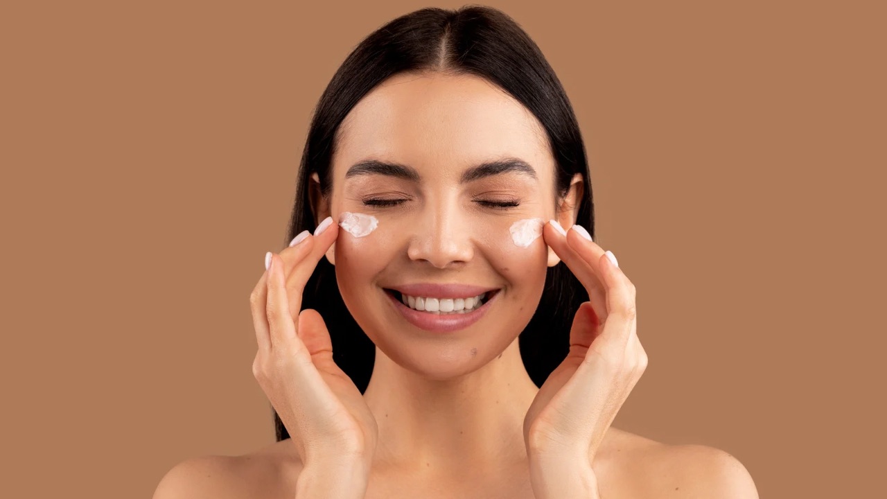 مقایسه کرم دورچشم 