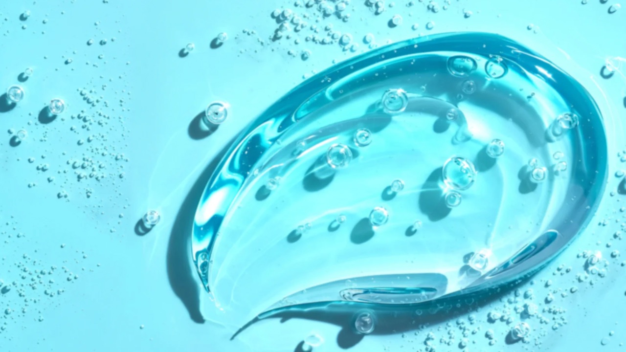 بهترین کرم آبرسان حاوی هیالورونیک اسید ایرانی